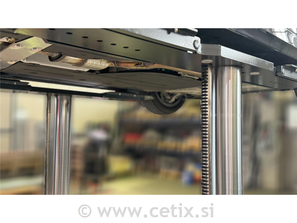 AUTOP STENHOJ Masterlift 2.35 NxT Pv XY – Potopno dvo-cilindrsko dvigalo 3.5t